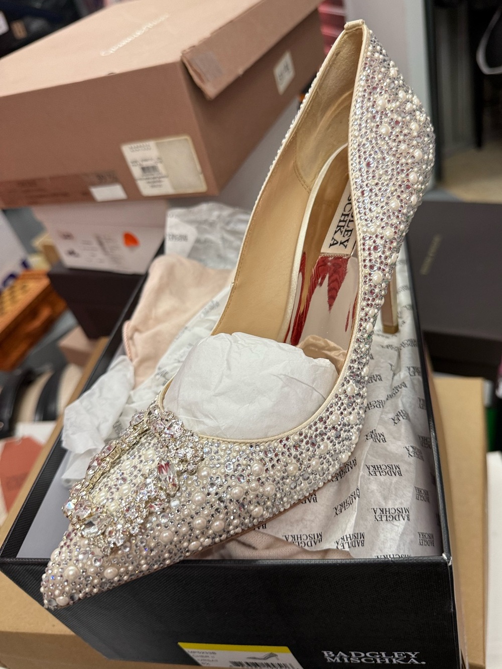 Badgley Mischka Collection Cher II Pointed Toe Pump - Size US 8.5 - Picture 3 of 5